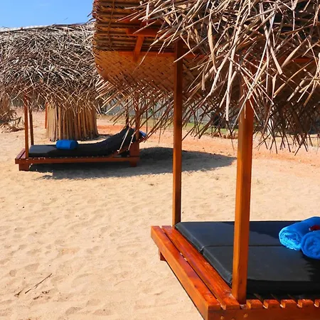 Regina Beach Bungalow Trincomalee Exterior photo